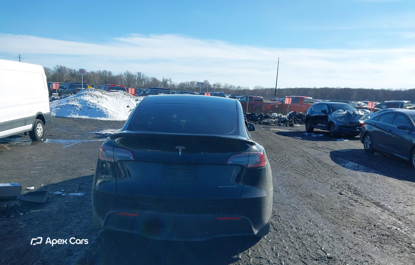 Tesla Model Y 2023