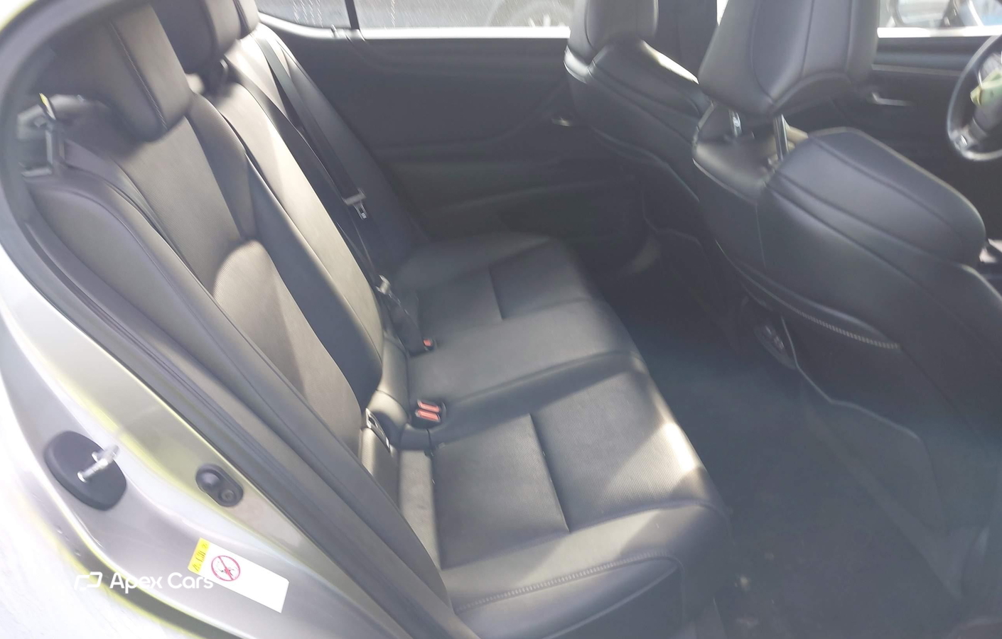 Lexus ES 2019