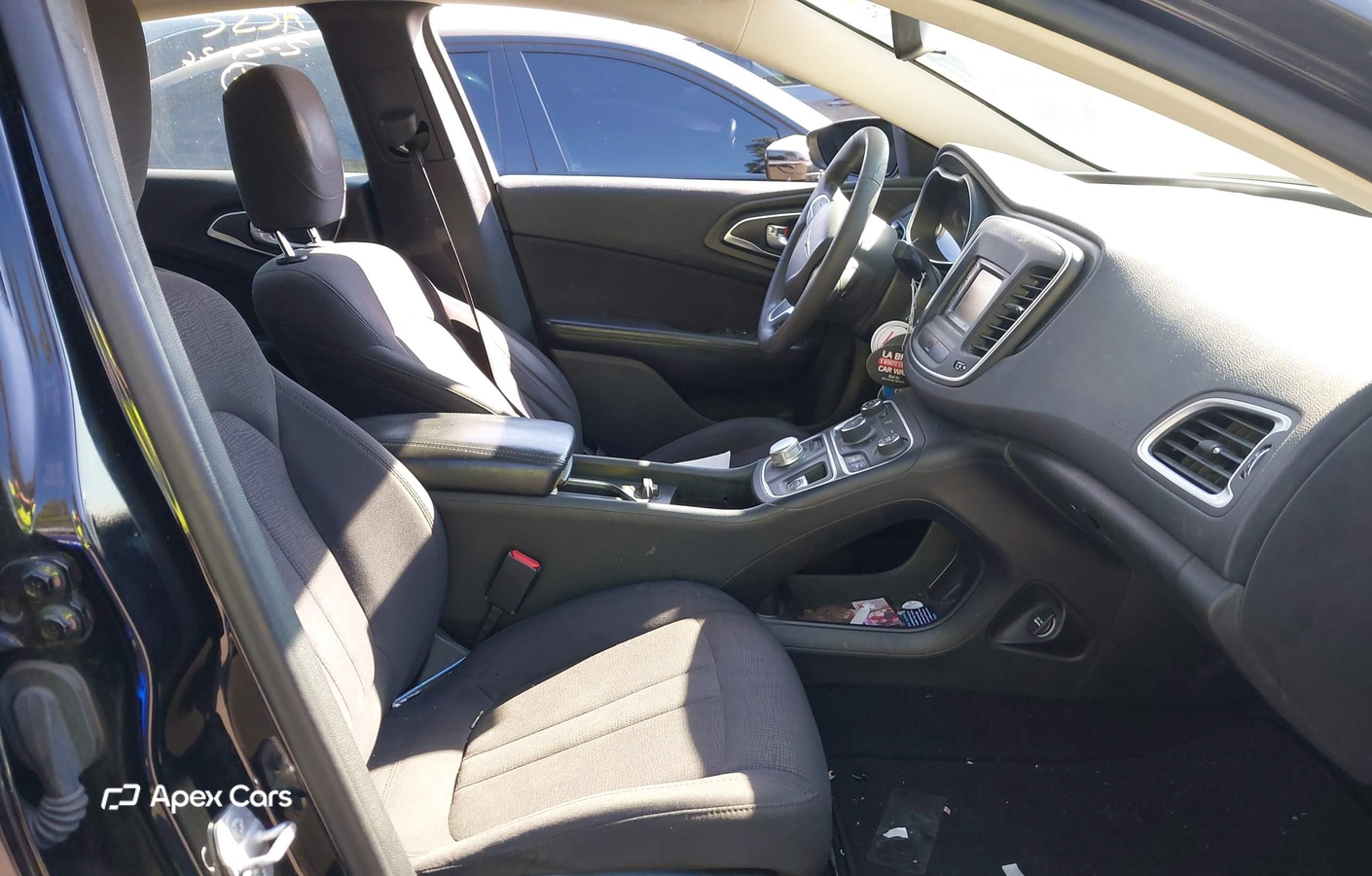 Chrysler 200 2015