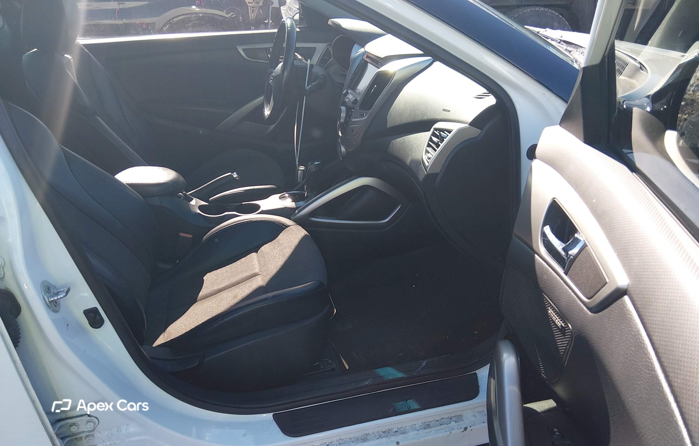 Hyundai Veloster 2015
