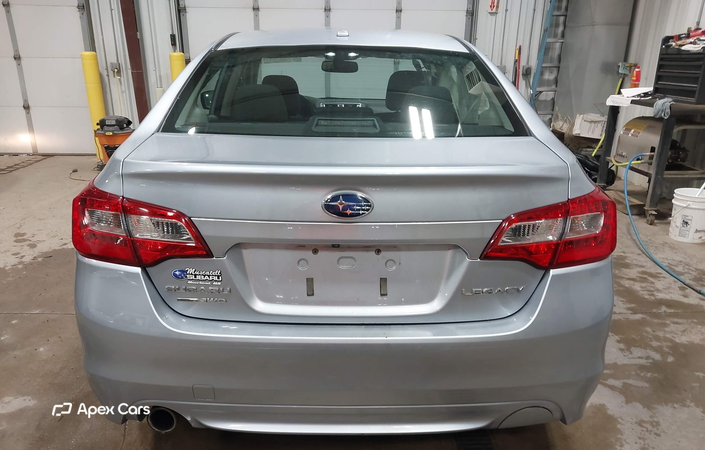 Subaru Legacy 2015