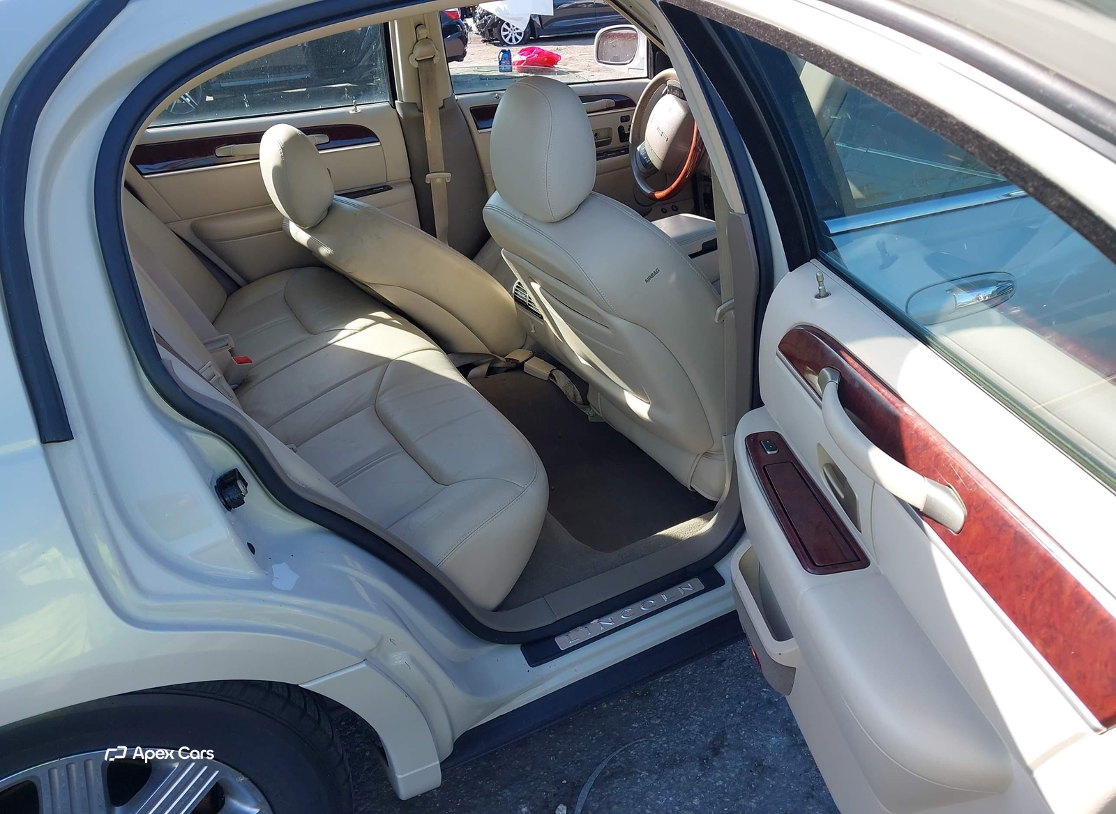 Lincoln Town Car 2005