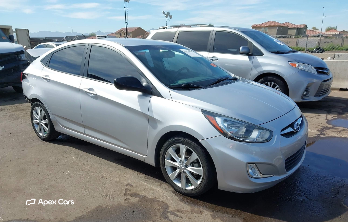 Hyundai Accent 2012
