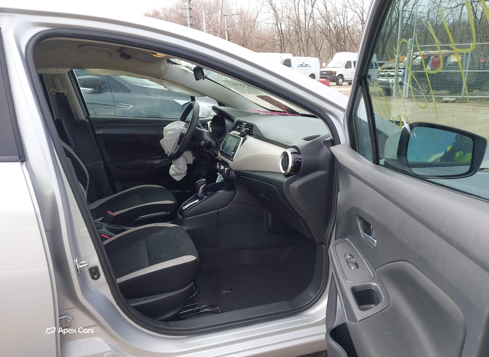 Nissan Versa 2021