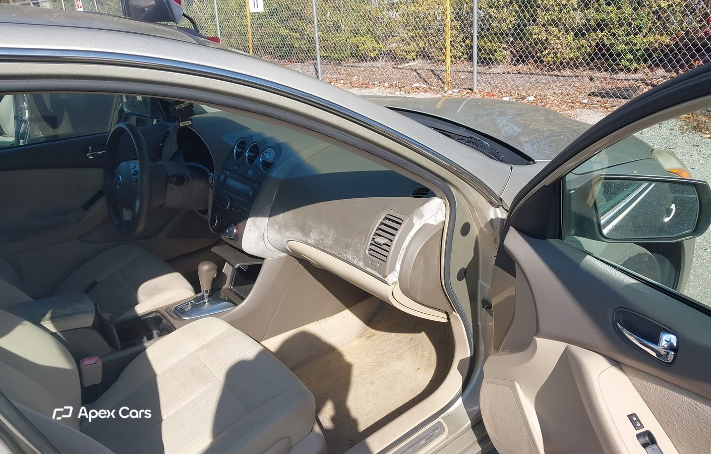 Nissan Altima 2010