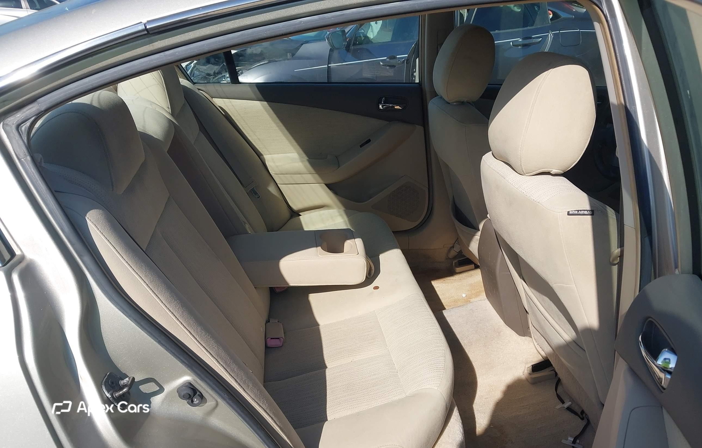 Nissan Altima 2010