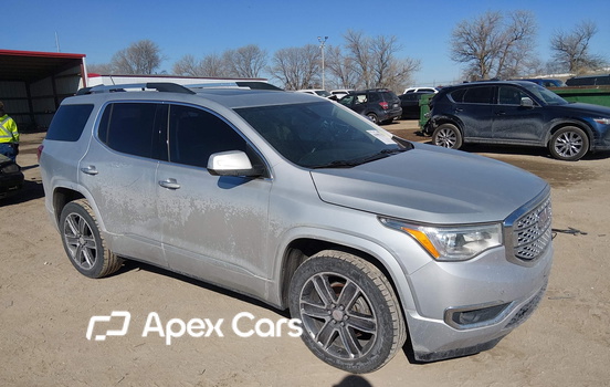 GMC Acadia 2017 - Image 1 of 16