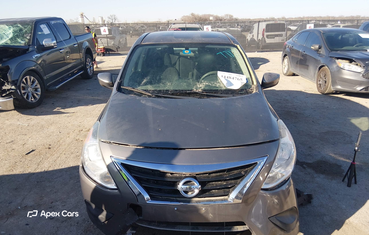 Nissan Versa 2016