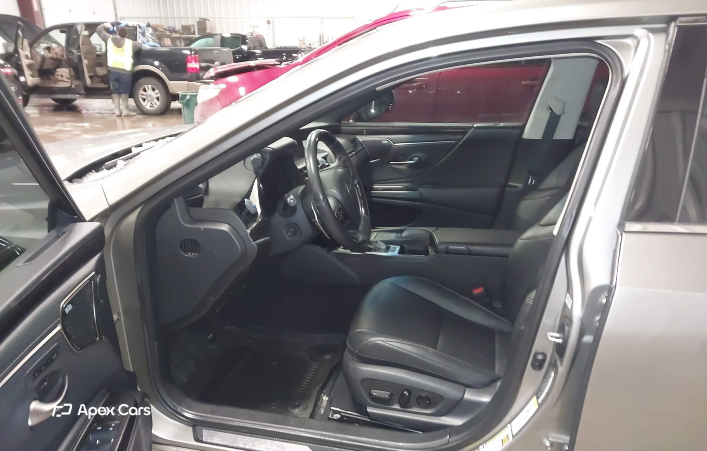 Lexus ES 2019