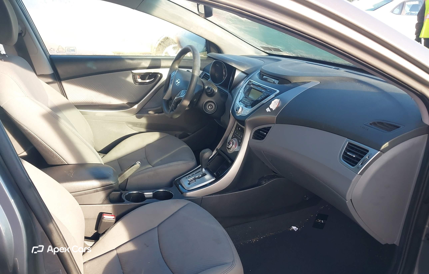 Hyundai Elantra 2012