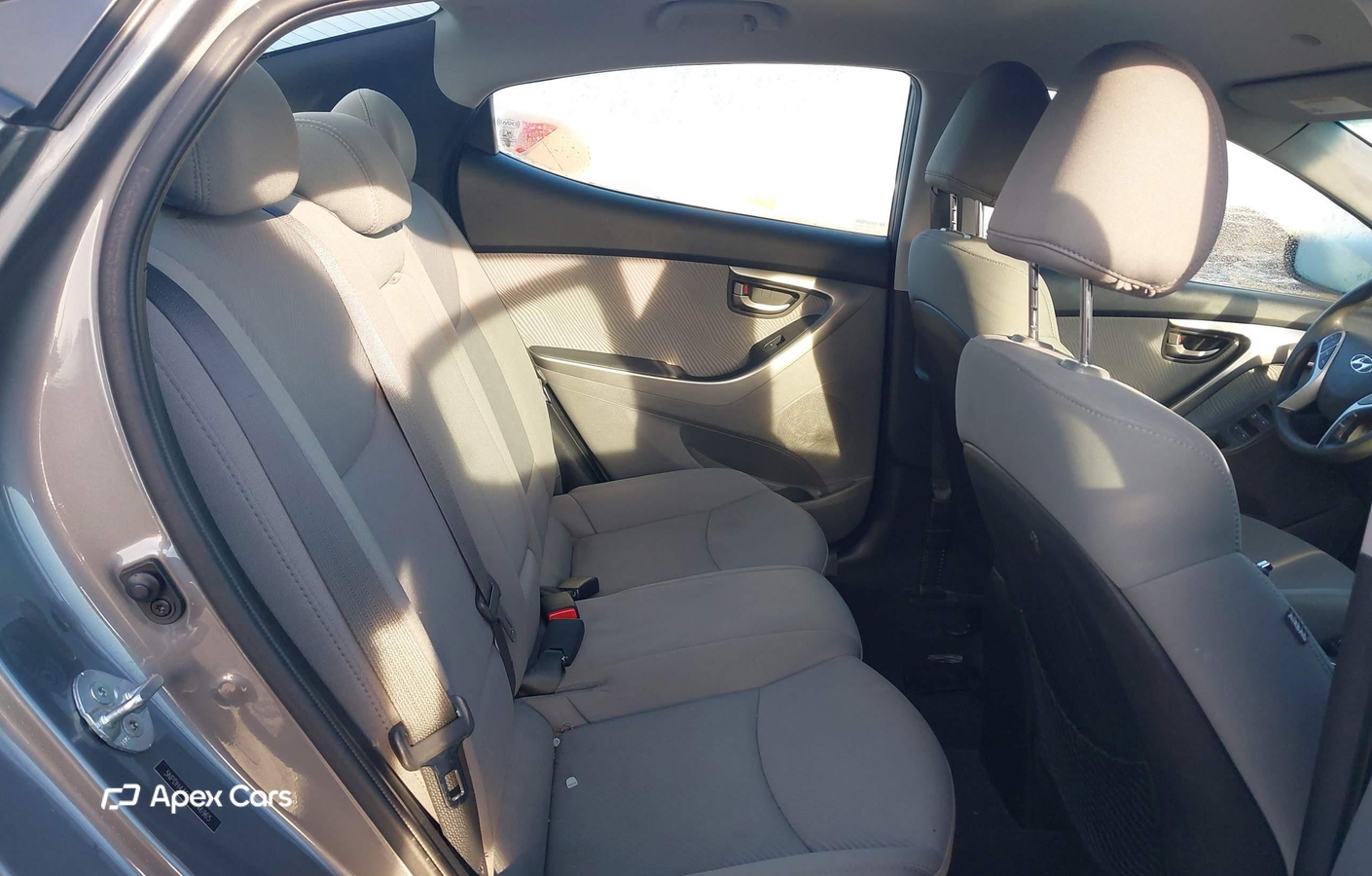 Hyundai Elantra 2012