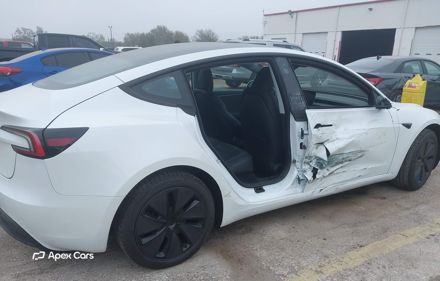 Tesla Model 3 2025