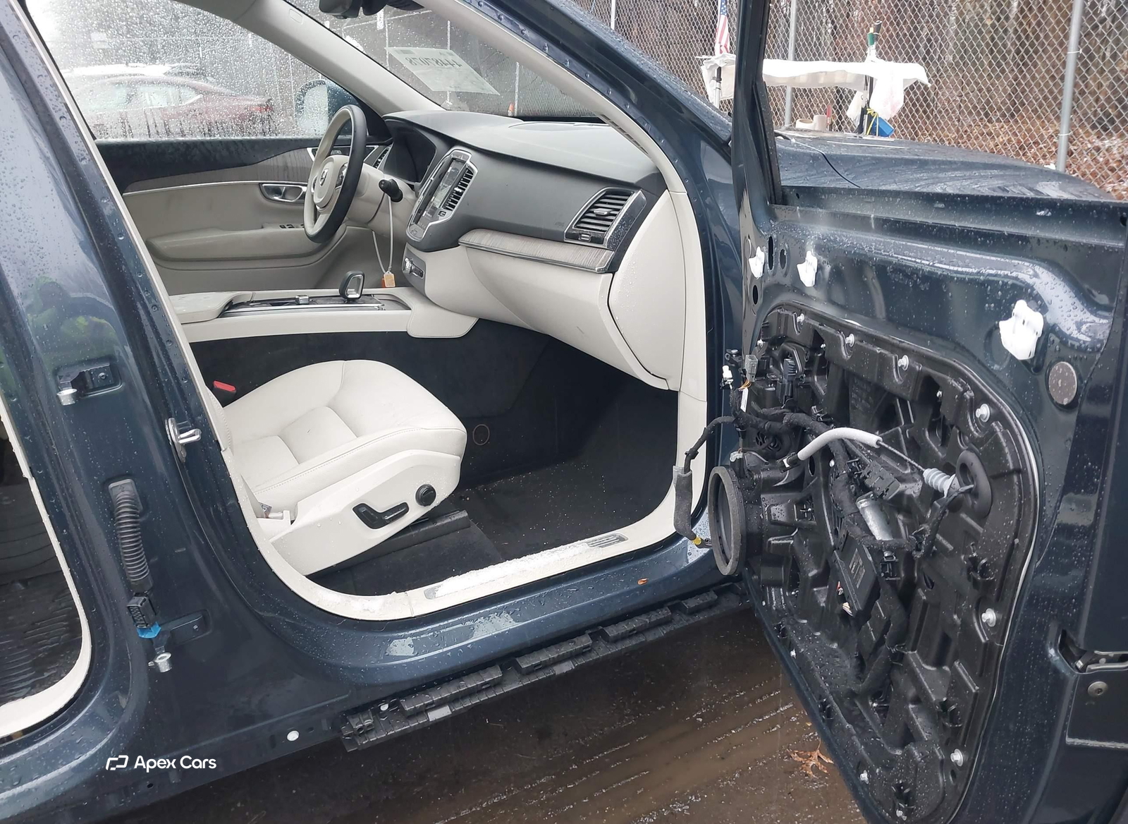 Volvo XC90 2025