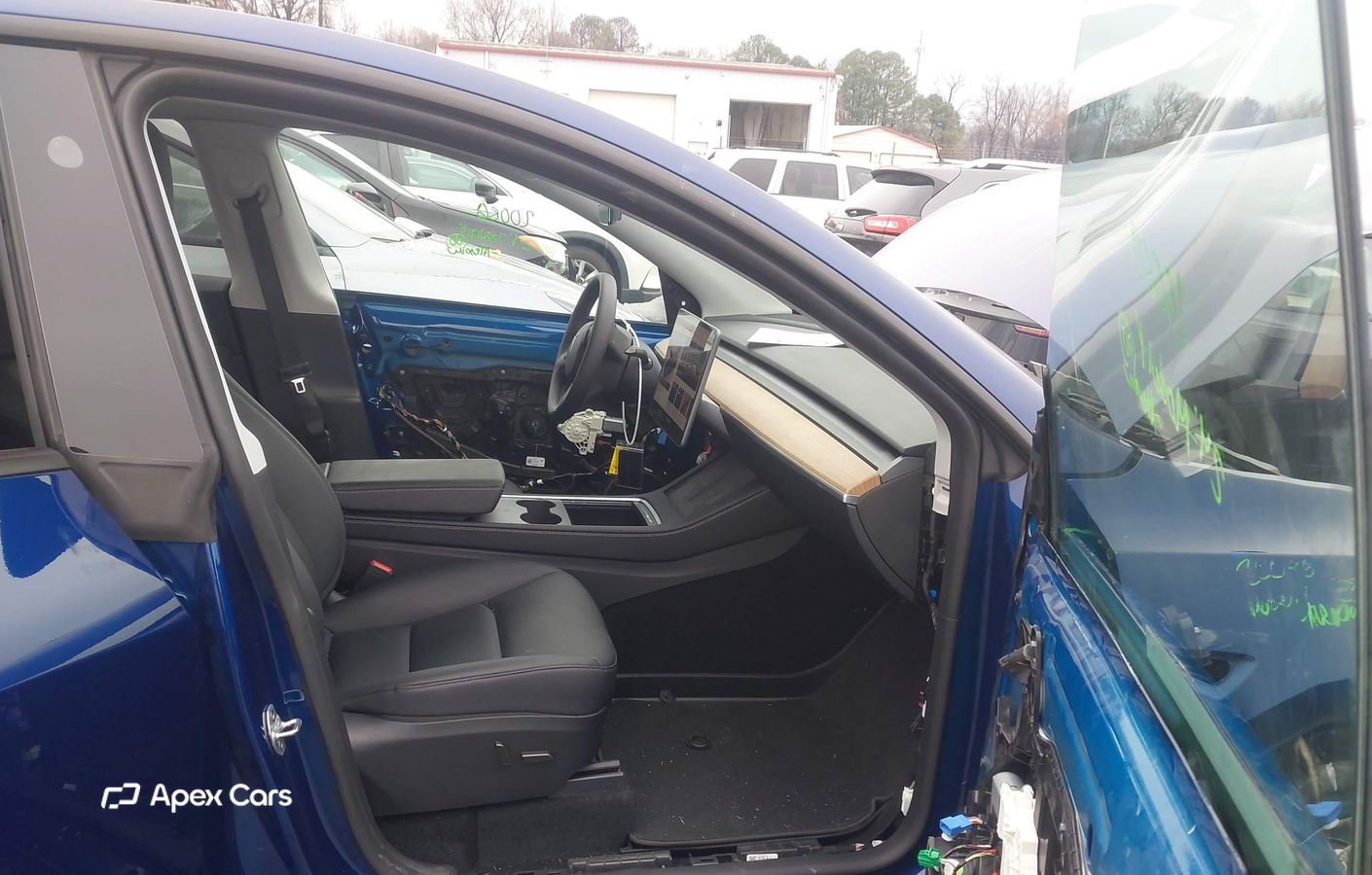 Tesla Model Y 2024