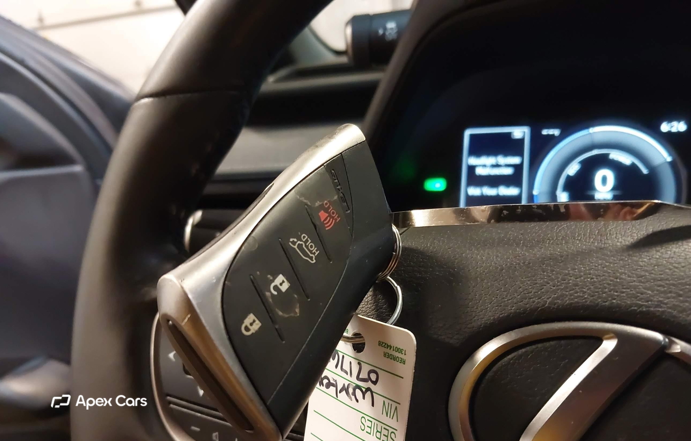 Lexus UX 2024