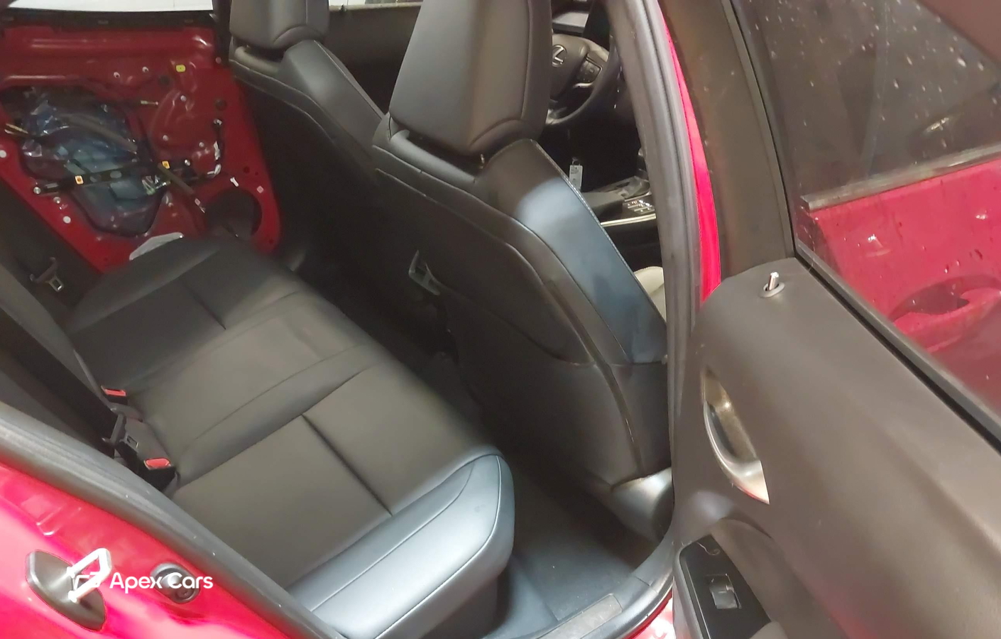 Lexus UX 2024