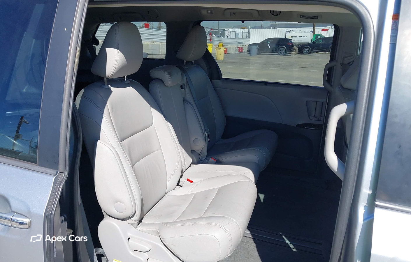 Toyota Sienna 2015