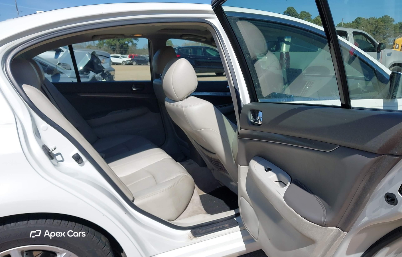 Infiniti G 2010