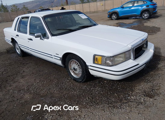 1993 Lincoln Town Car - Image 1 of 5