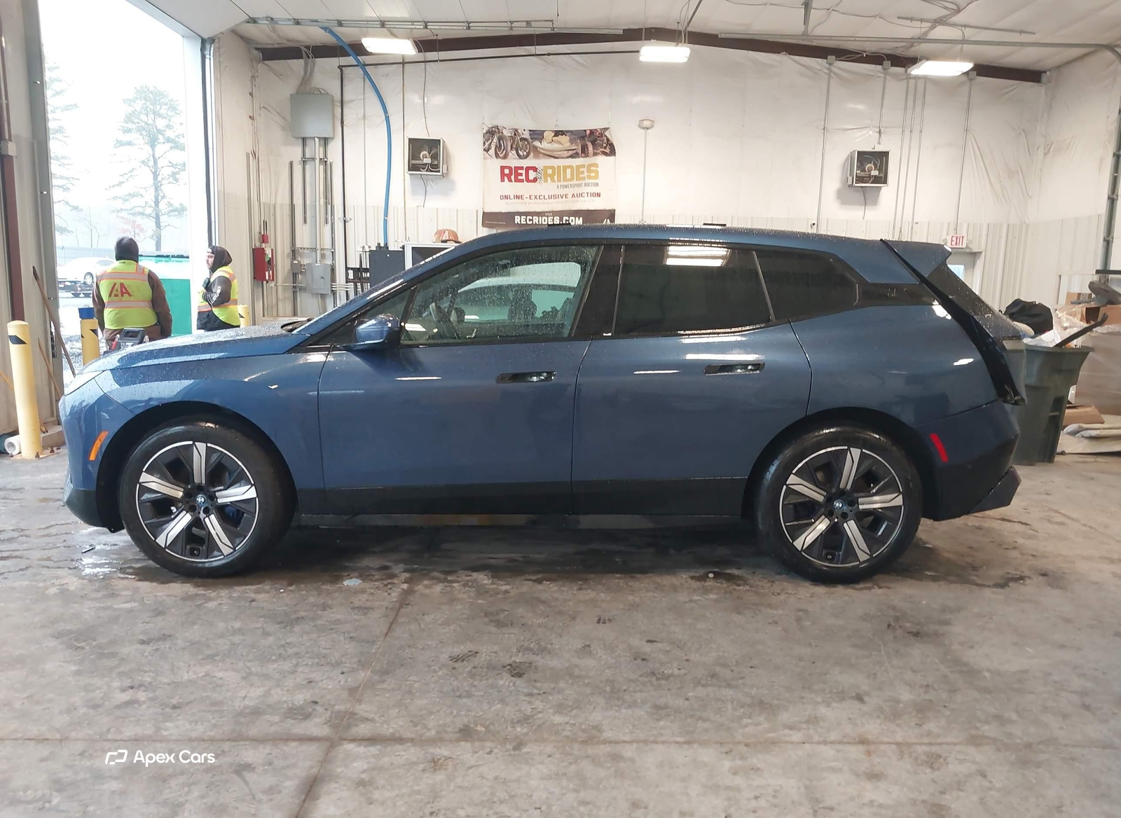 BMW iX 2025