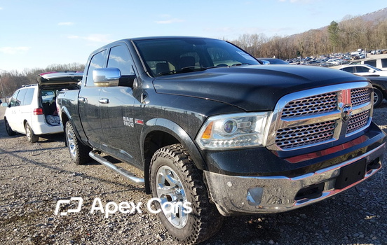 RAM 1500 2015 - Zdjęcie 1 z 17