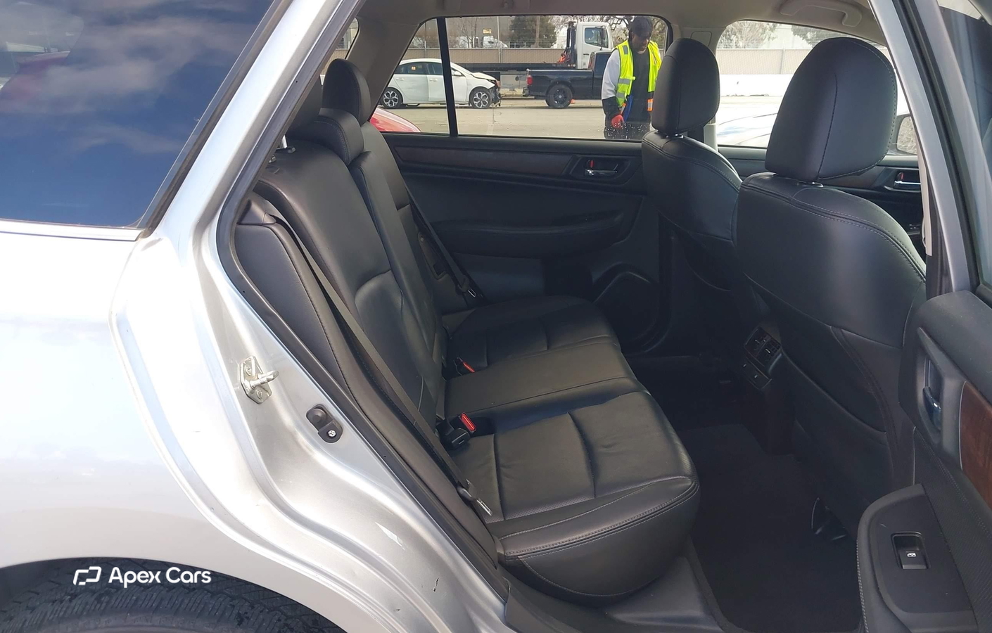 Subaru Outback 2015
