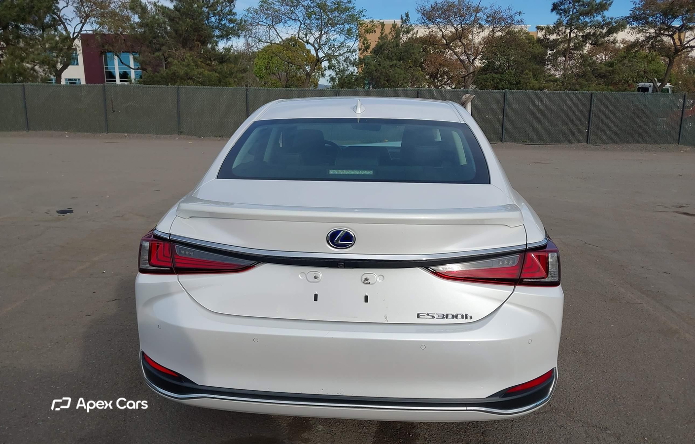 Lexus ES 2022