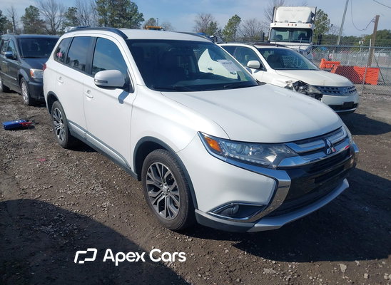 2016 Mitsubishi Outlander - Image 1 of 11