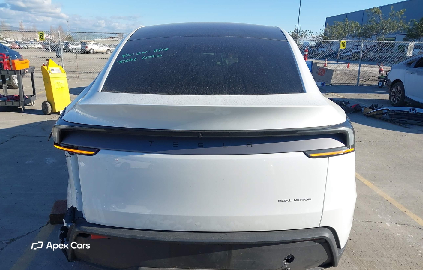 Tesla Model Y 2026