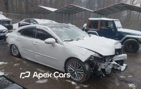 Lexus ES 2014 - Image 1 of 16