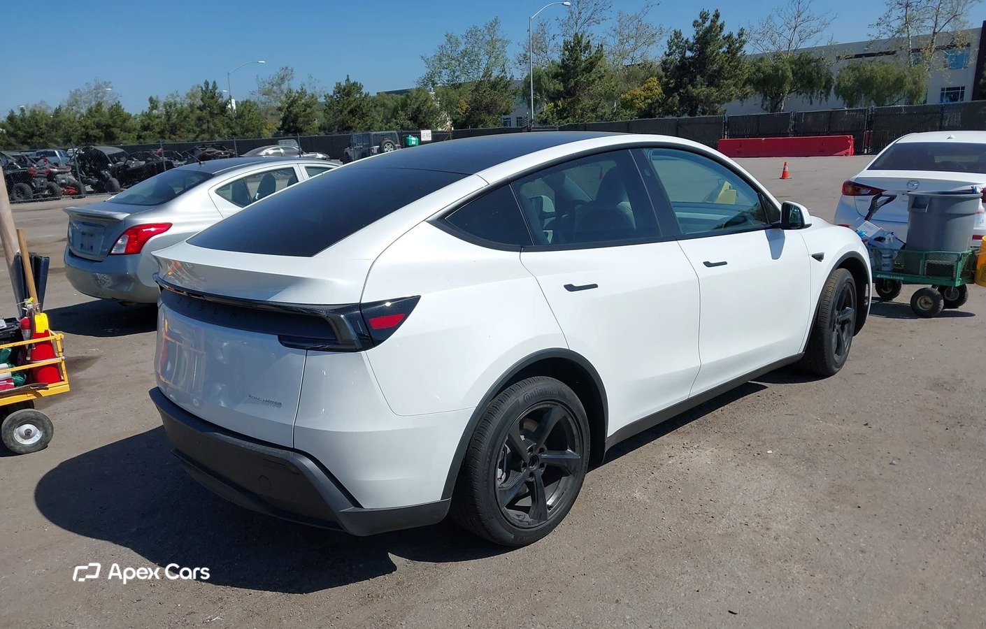 Tesla Model Y 2026