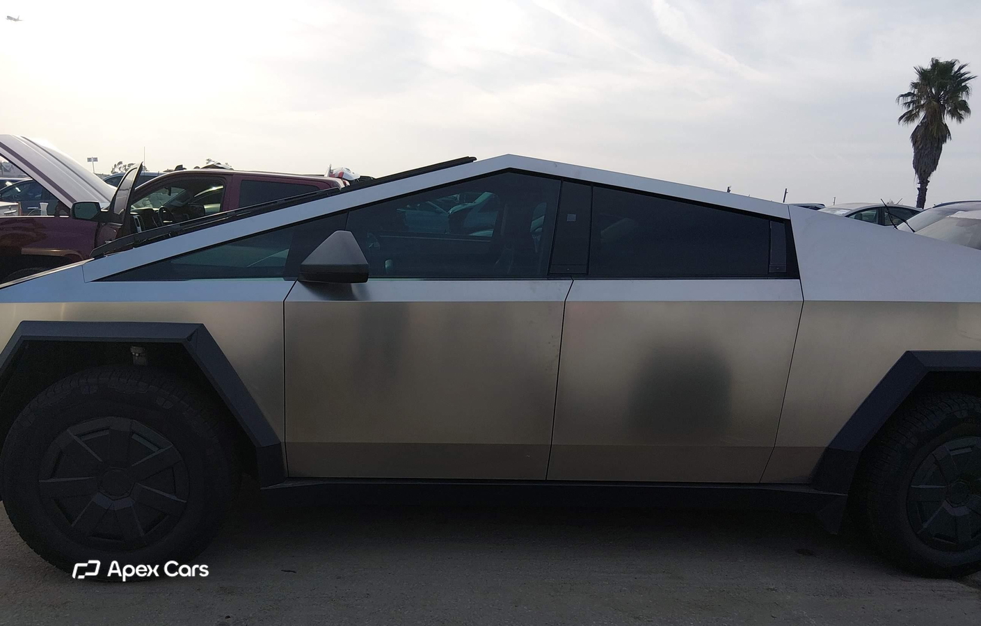Tesla Cybertruck 2025