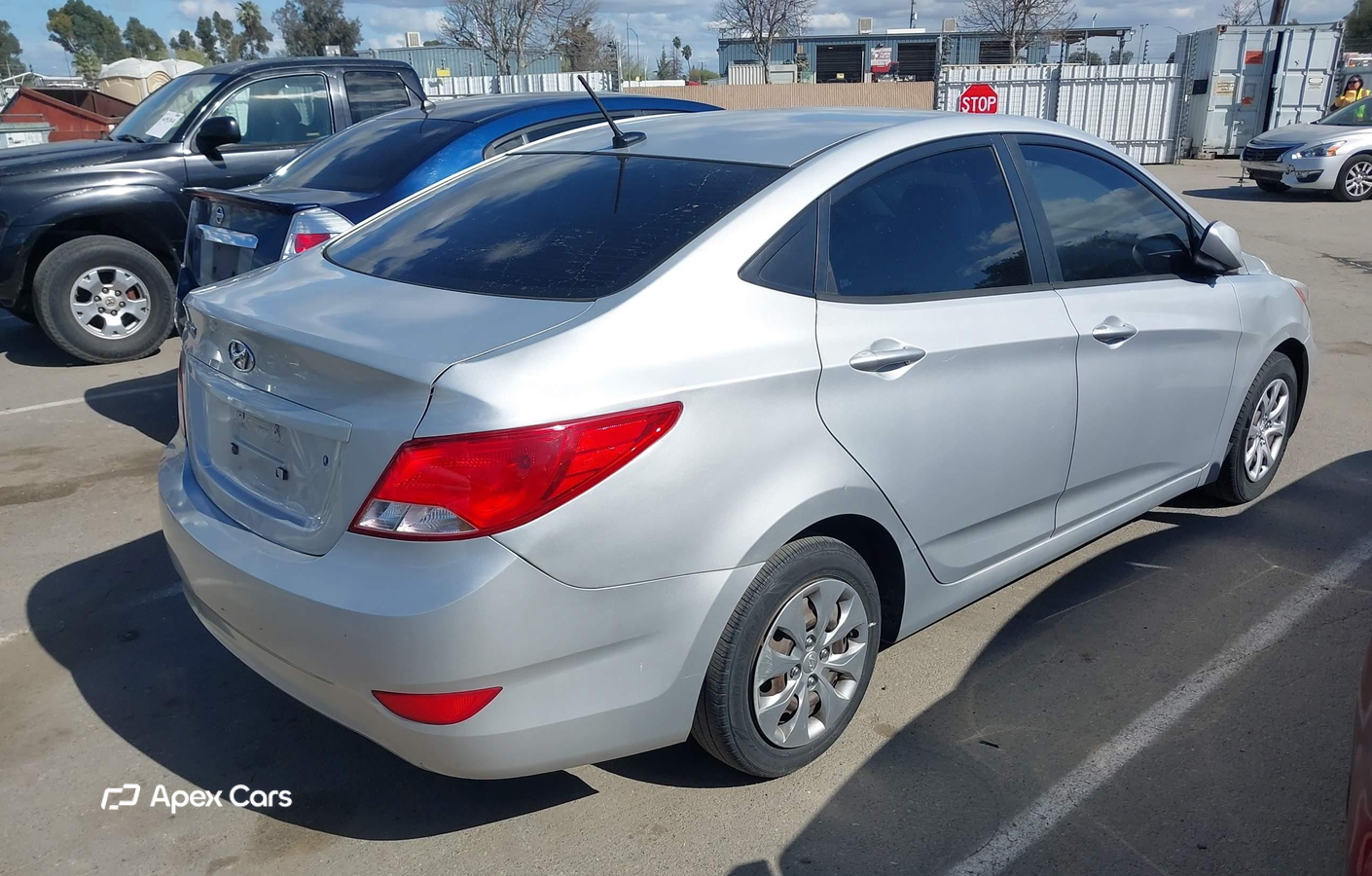 Hyundai Accent 2015