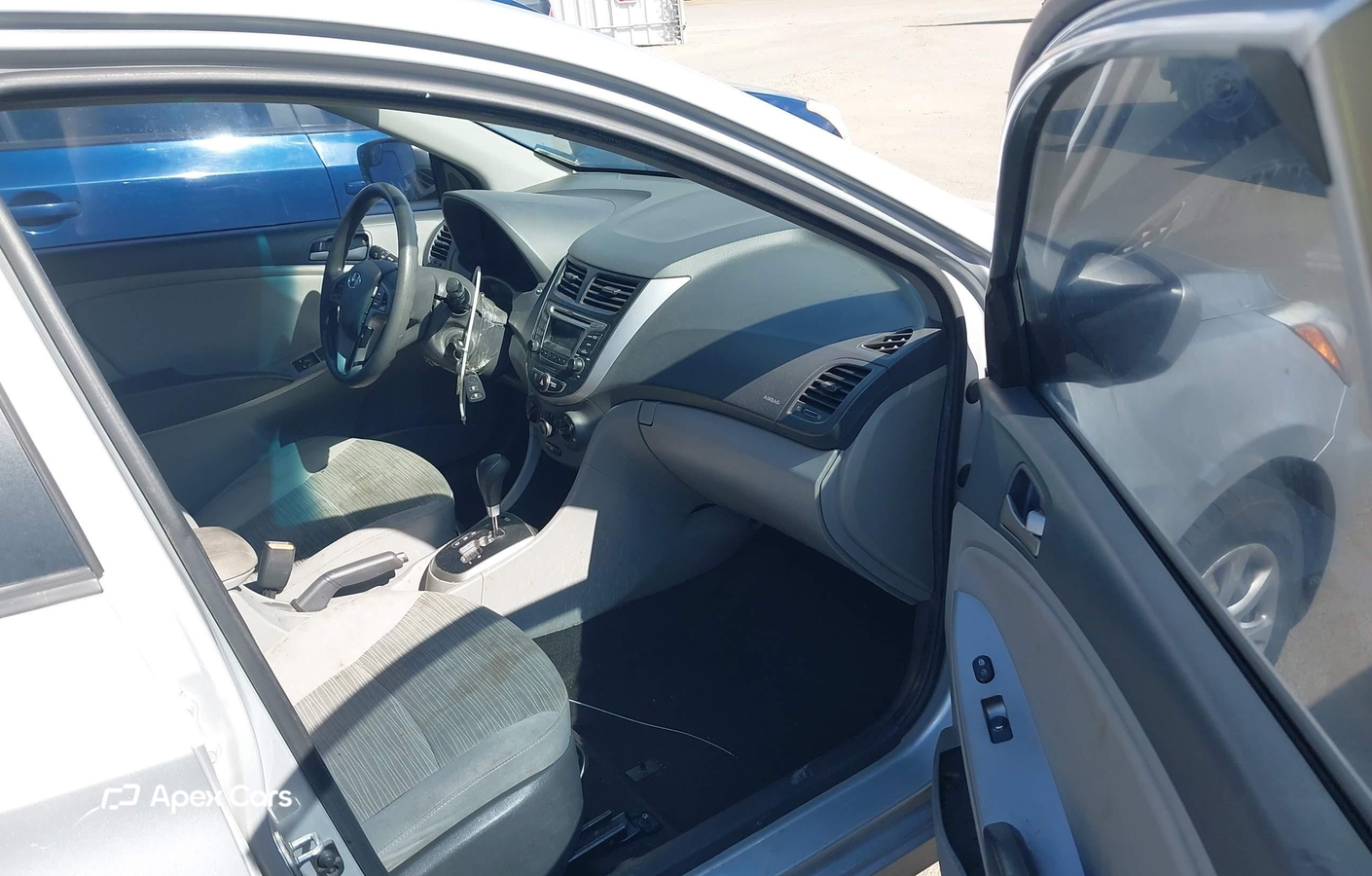 Hyundai Accent 2015