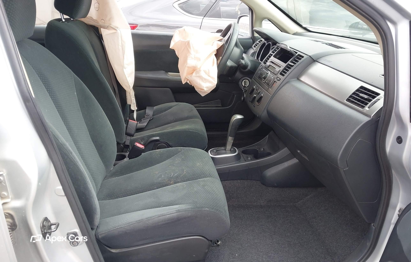 Nissan Versa 2011