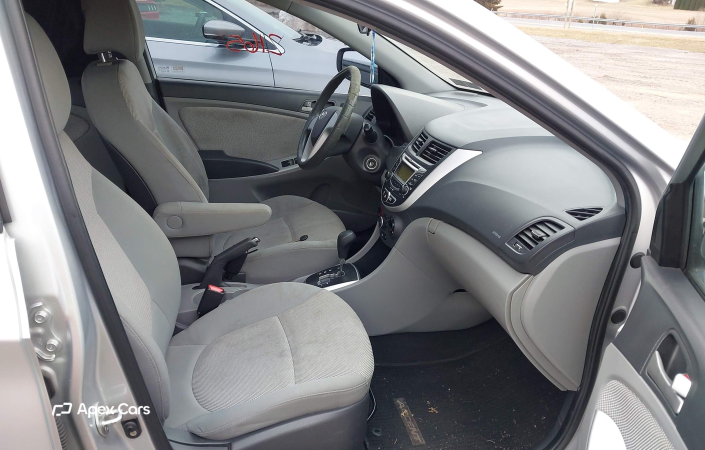 Hyundai Accent 2012
