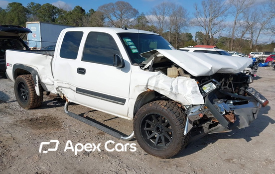 Chevrolet Silverado 2004 - Image 1 of 17