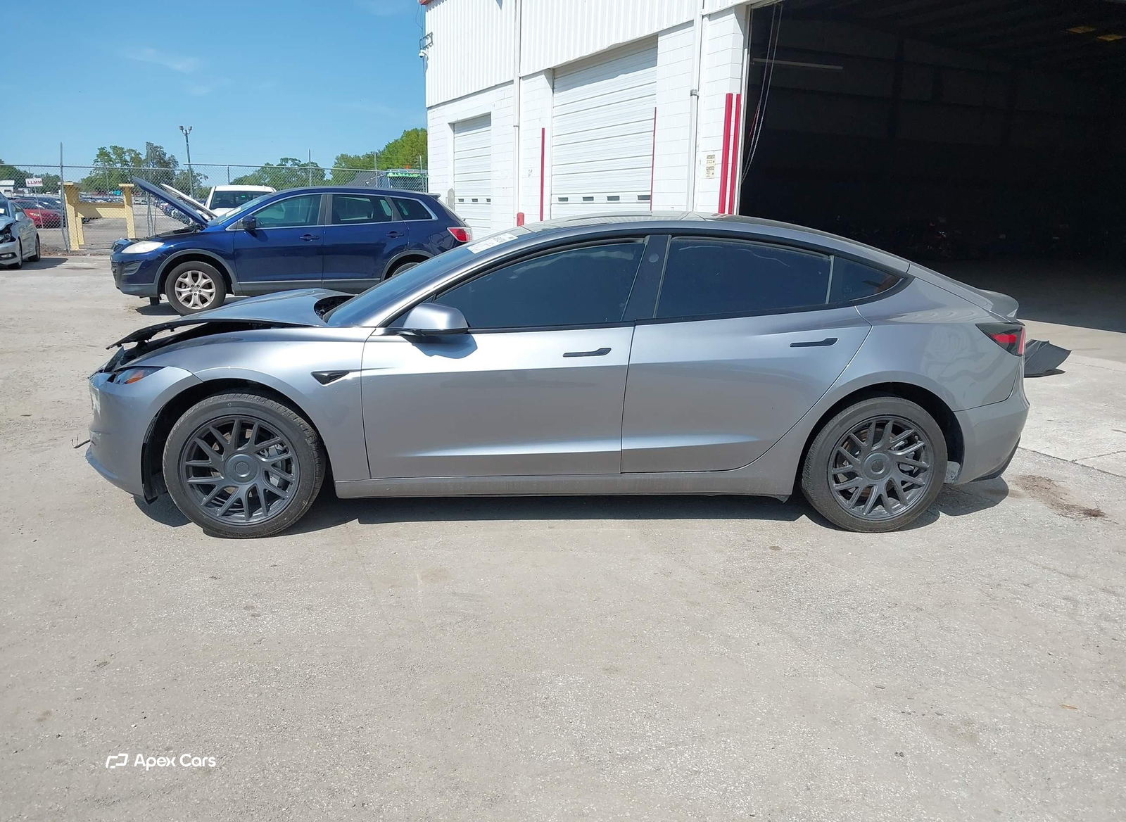 Tesla Model 3 2025