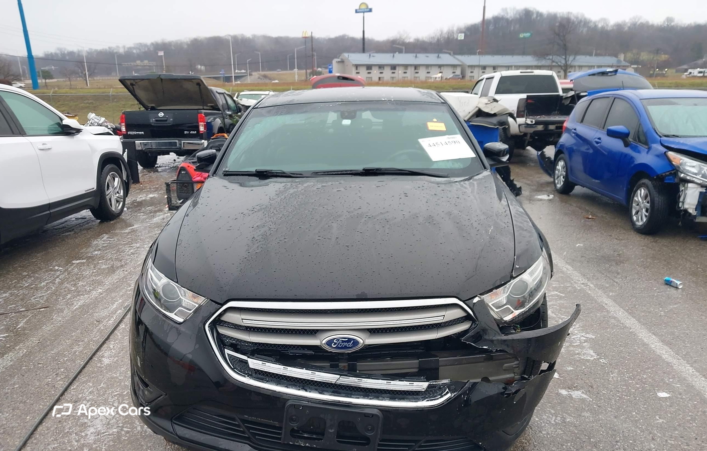 Ford Taurus 2016