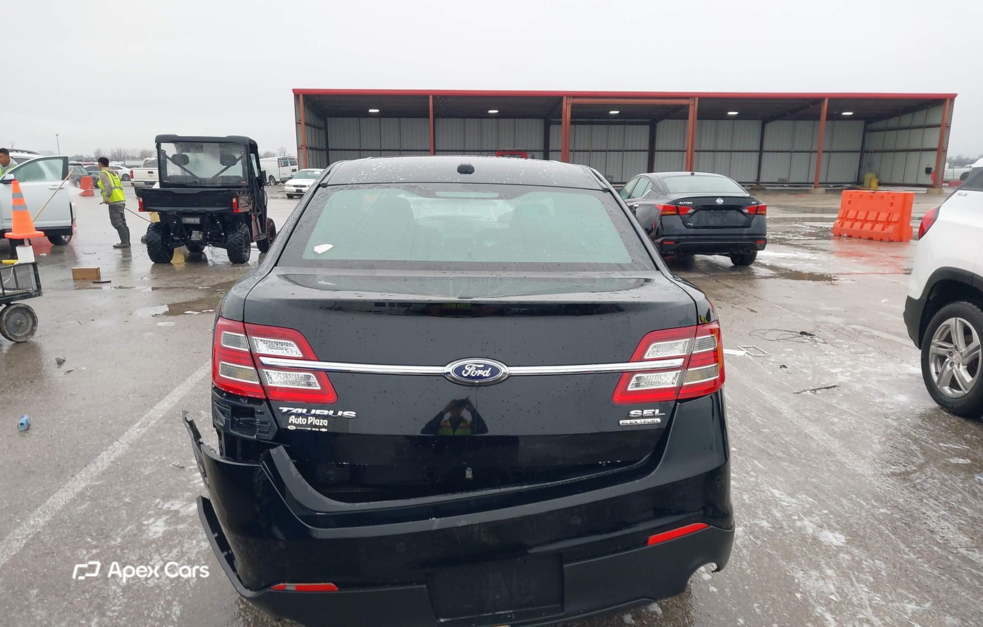 Ford Taurus 2016