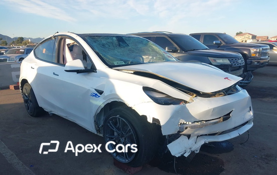 Tesla Model Y 2024 - Image 1 of 11