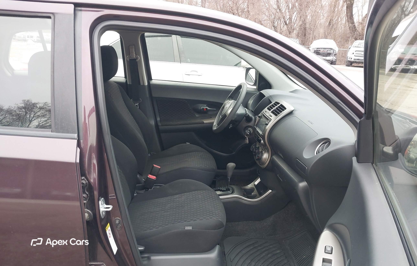 Scion xD 2013