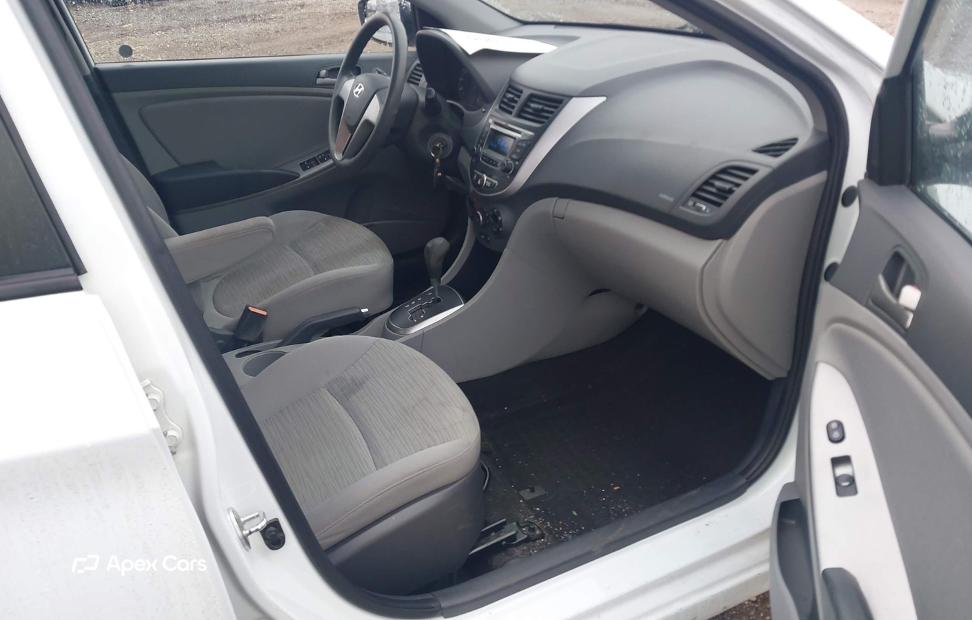 Hyundai Accent 2015