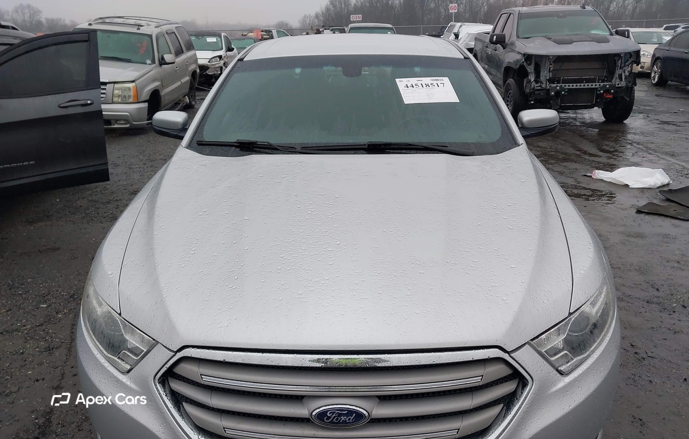 Ford Taurus 2016