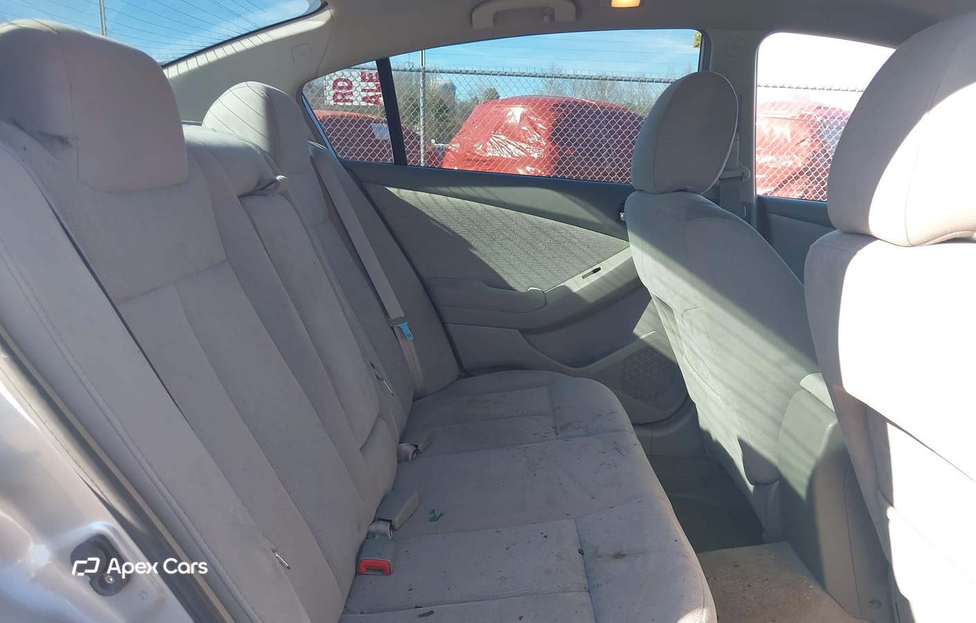 Nissan Altima 2010