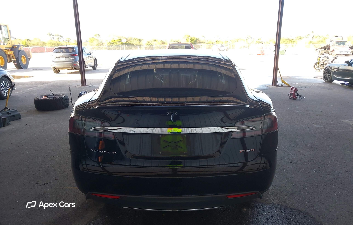 Tesla Model S 2015