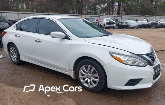 Nissan Altima 2017 - Image 1 of 17