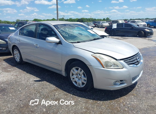 2010 Nissan Altima - Zdjęcie 1 z 5