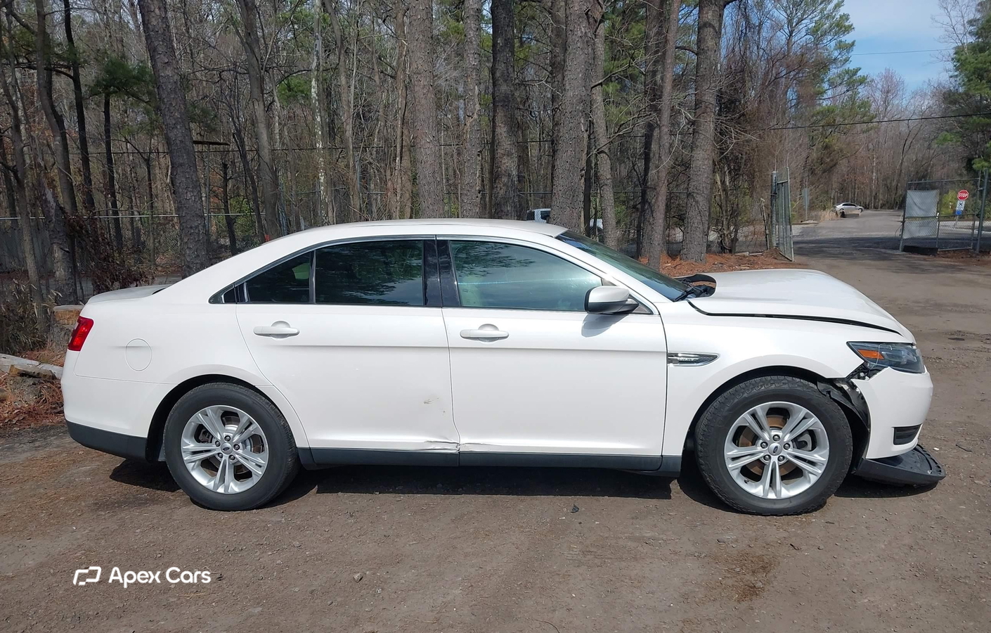 Ford Taurus 2019