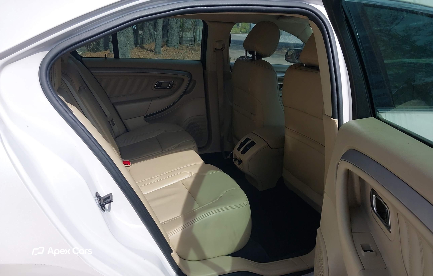 Ford Taurus 2019